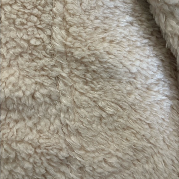 Winter vest❄️ - Picture 2 of 2